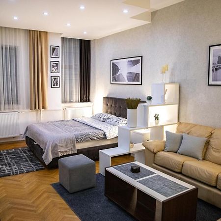 Cubic Central Lux Ni Exteriör bild